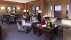suite living room city view