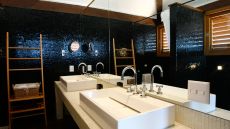 bathroom at Insolito