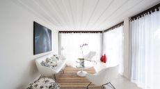 suite seating area at Insolito