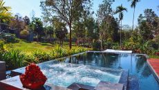 Presidential Pool Villa