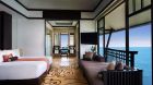 villa bedroom