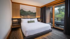 One Bedroom Non Lakeview