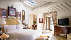  Four  Season  Junior  Suite  Four  Seasons  Hotel  Firenze.