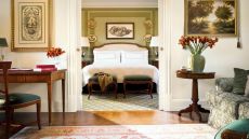  Four  Seasons  Executive  Suite  Four  Seasons  Hotel  Firenze.