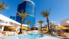 Arch LIV Beach Main View at Fontainebleau Las Vegas