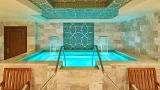 Remede Spa Jacuzzi