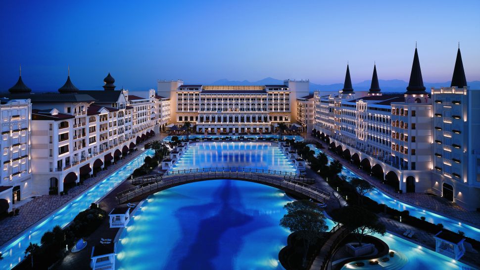 Mardan Palace Pool