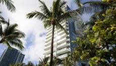 M6A0120 W South Beach