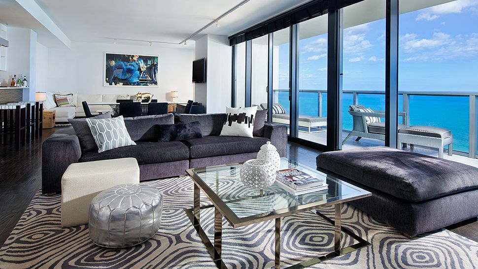 Spectacular ocean view penthouse philippines