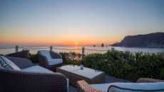 Bar Russuri Therasia at Therasia Resort