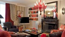 suite sitting area red