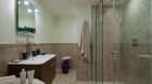 Tiara Miramar Beach Hotel and Spa Salle de bain villa France