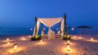 romantic beach dining