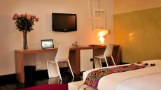 work desk at Casa Cartagena