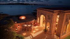 outdoor private dining