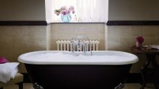 Grand One Bedroom Suite Bath