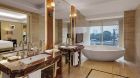 Grand Deluxe Bathroom