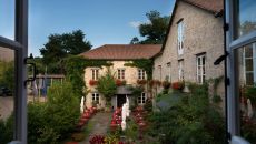 A Quinta da Auga facade Qcafe