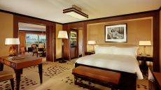 hyde park suite bedroom