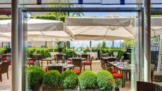 LP Cote Jardin Terrasse E.Fransdonkwww.emo photo.com 21 Lausanne Palace