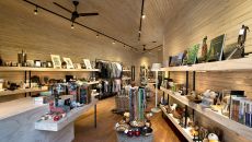 Safari shop and Beyond Sandibe Sandibe Okavango Safari Lodge