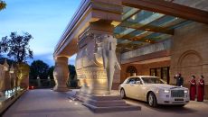 00871602 LD Rolls Royce at The Leela Palace New Delhi