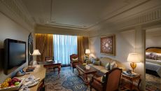 00871610 LS Living Room at The Leela Palace New Delhi