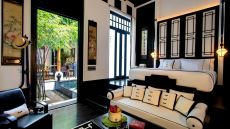 Pool Villa Chinese Bedroom