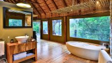 Bathroom Bayethe Shamwari