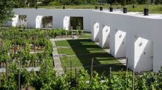 Sky Suite exterior 1 L AND Vineyards