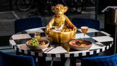 Prins Aap Table setting LR Wildschieters at Andaz Amsterdam