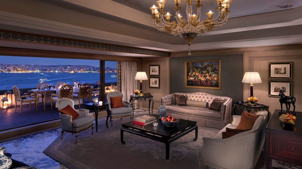 https://cdn.kiwicollection.com/media/property/PR010121/xl/010121-24-20-Shangri-La-Suite-Living-Room.jpg