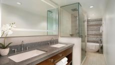 Deluxe Ocean Suite Bathroom at Hyatt Regency Maui