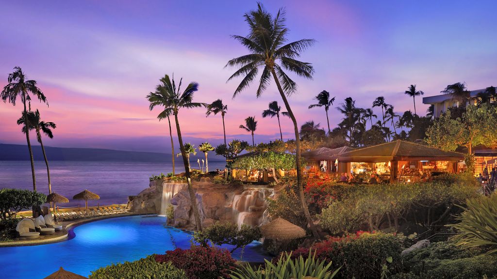 Hyatt Regency Maui Resort Spa Maui Hawaii   010193 02 Hyatt Regency Maui Japengo From Halona Kai Pink Small 