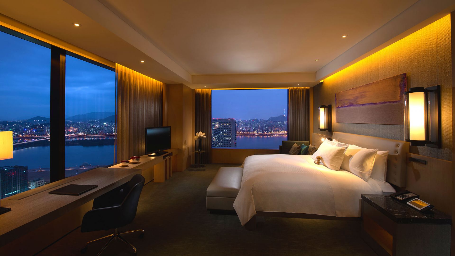 visa-luxury-hotel-collection