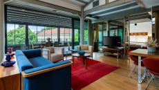 luxurysuite02 at Tomtom Suites