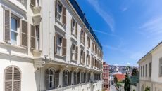 exterior day 02 at Tomtom Suites