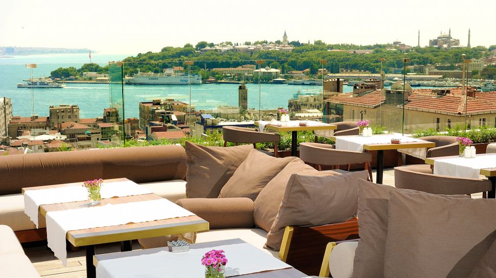 Georges hotel. Georges Hotel Galata. Стамбул кафе на крыше. Руфтоп Стамбул фото. 5daru Sultan Hotels Galata.