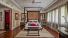 Louis Leonowens Pool Suites Bed