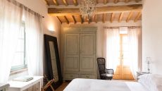 Hilltop Deluxe with terrace