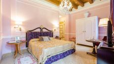 elegance terrace 01 at Villa Cordevigo