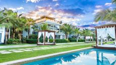 Sublime Samana Casita corridor