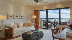 KOA KEA OCEANFRONT ONE BEDROOM SUITE RM332 01 Koa Kea