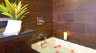 Bathtub with flowers