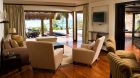 villa lounge