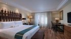 Junior, Bedroom