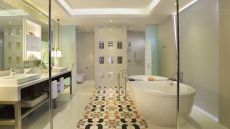 Bathroom samabe Bali Suites