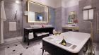So Lofty bathroom S O Sofitel Singapore 2019.