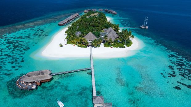 Explore honeymoon luxury hotels in The Maldives