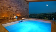 PRESIDENTIAL SUITE jacuzzi